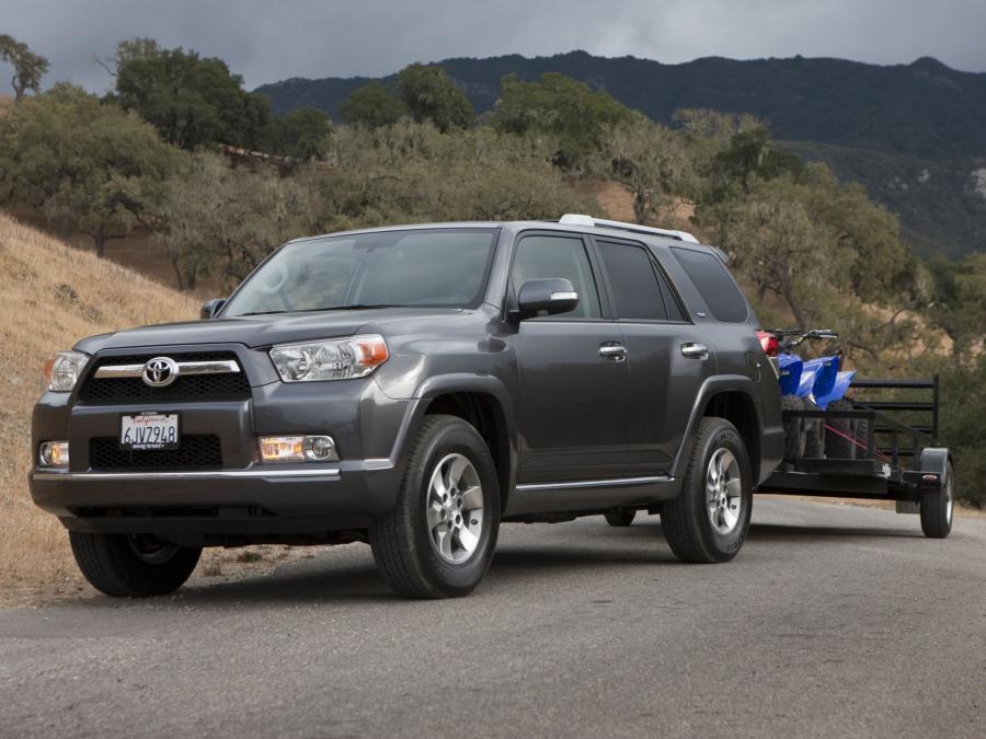  Toyota 4Runner SR5 2009 года  (фото 11 из 28)
